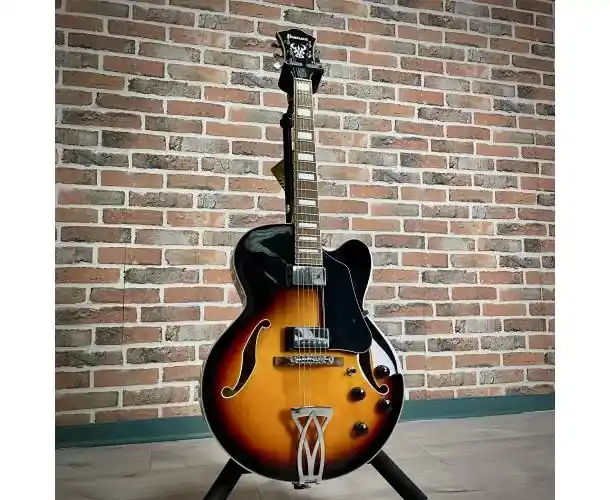 AF-75 BROWN SUNBURST Affaire À Saisir
