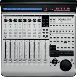 Mackie MCU-PRO - Surface de contrôle 8 Faders Dernier Modèle