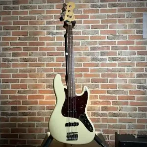AMERICAN STANDARD JAZZ BASS RW 2012 Réduction