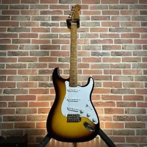 CUSTOM SHOP 57 STRATOCASTER NOS 2 TONE SUNBURST Soldes