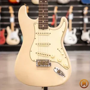 CUSTOM SHOP HM 62 STRAT JOURNEYMAN VINTAGE BLONDE 1 OF 1 Achetez Aujourd'hui