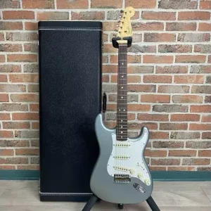 Offre Du Jour STRATOCASTER CUSTOM SHOP 65 JOURNEYMAN SFABICM + ETUI