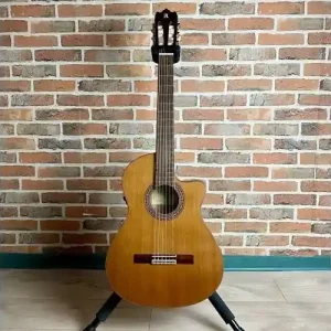 Nouvel Arrivage IBERIA ZIRICOTE CTW E8 + HOUSSE