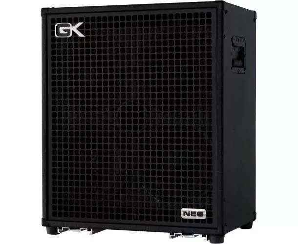 FUSION 410 BASS COMBO Must-Have