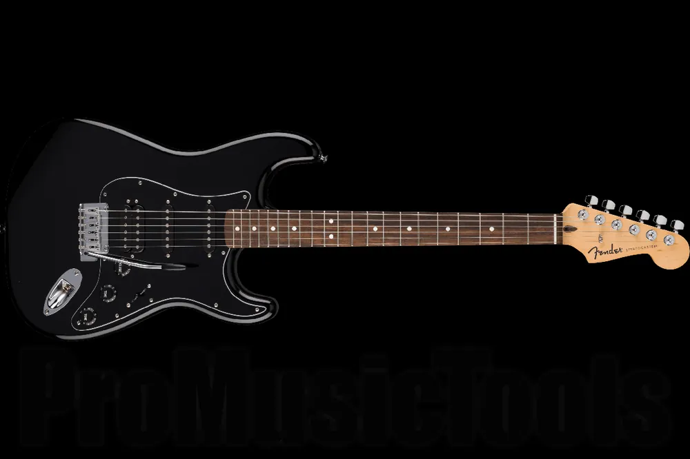 Fender Standard Stratocaster HSS LRL - Black Pickguard - Black Pas Cher