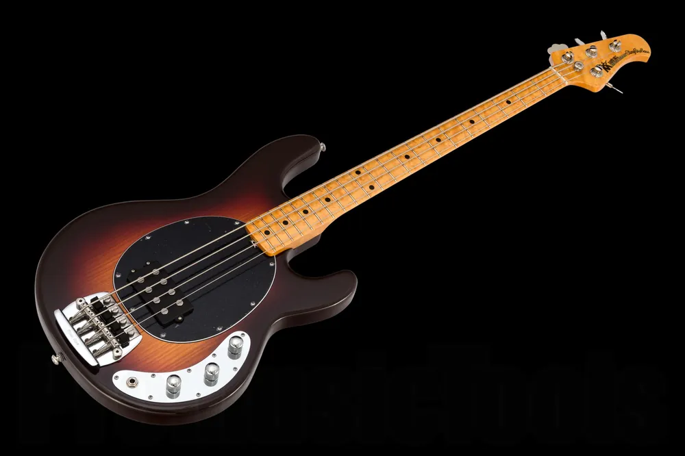 Prix Cassé Music Man USA Classic Stingray 4 RB - Retro Burst MN Birdseye