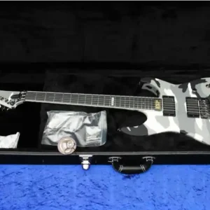 ESP M-II Neck-Thru UC - Urban Camo - b-stock Satisfait Ou Remboursé