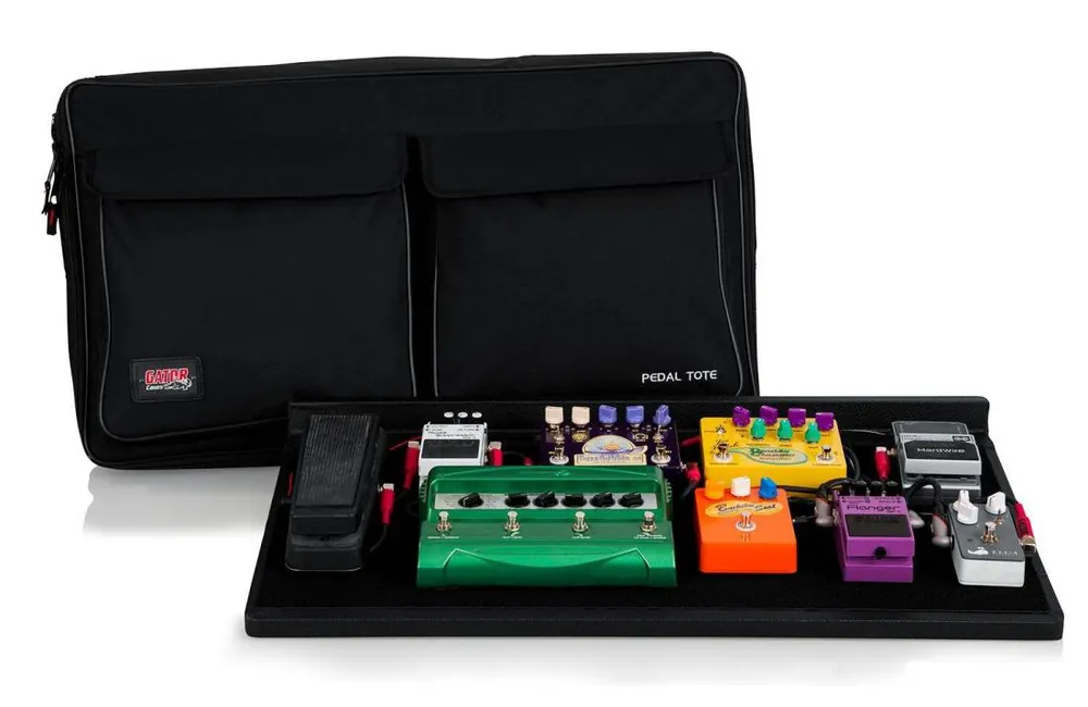 Gator Pedalboard w/ Carry Bag & Power Supply - Pro Size Bon Plan